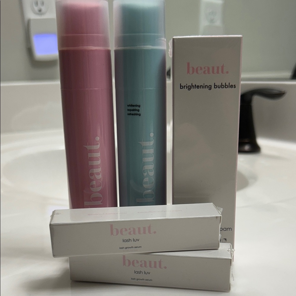 Beaut bundle NEW toothpaste, bubble, lash luv